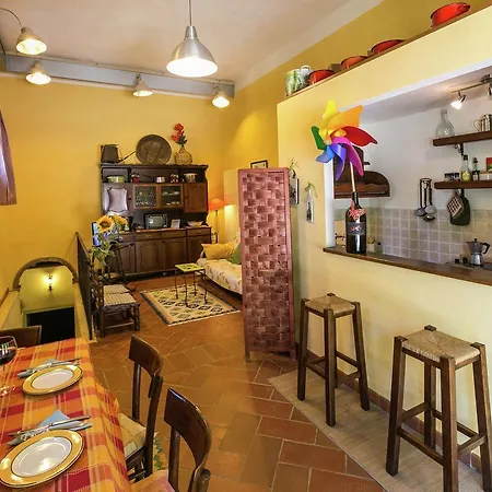 Cozy Farmhouse In With Swimming Pool Σπίτι διακοπών