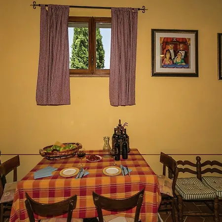 Σπίτι διακοπών Cozy Farmhouse In With Swimming Pool *