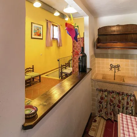 Cozy Farmhouse In With Swimming Pool Σπίτι διακοπών *